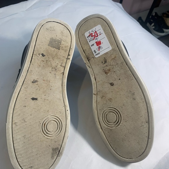 Black Leather ladies Sneakers - Picture 8 of 9